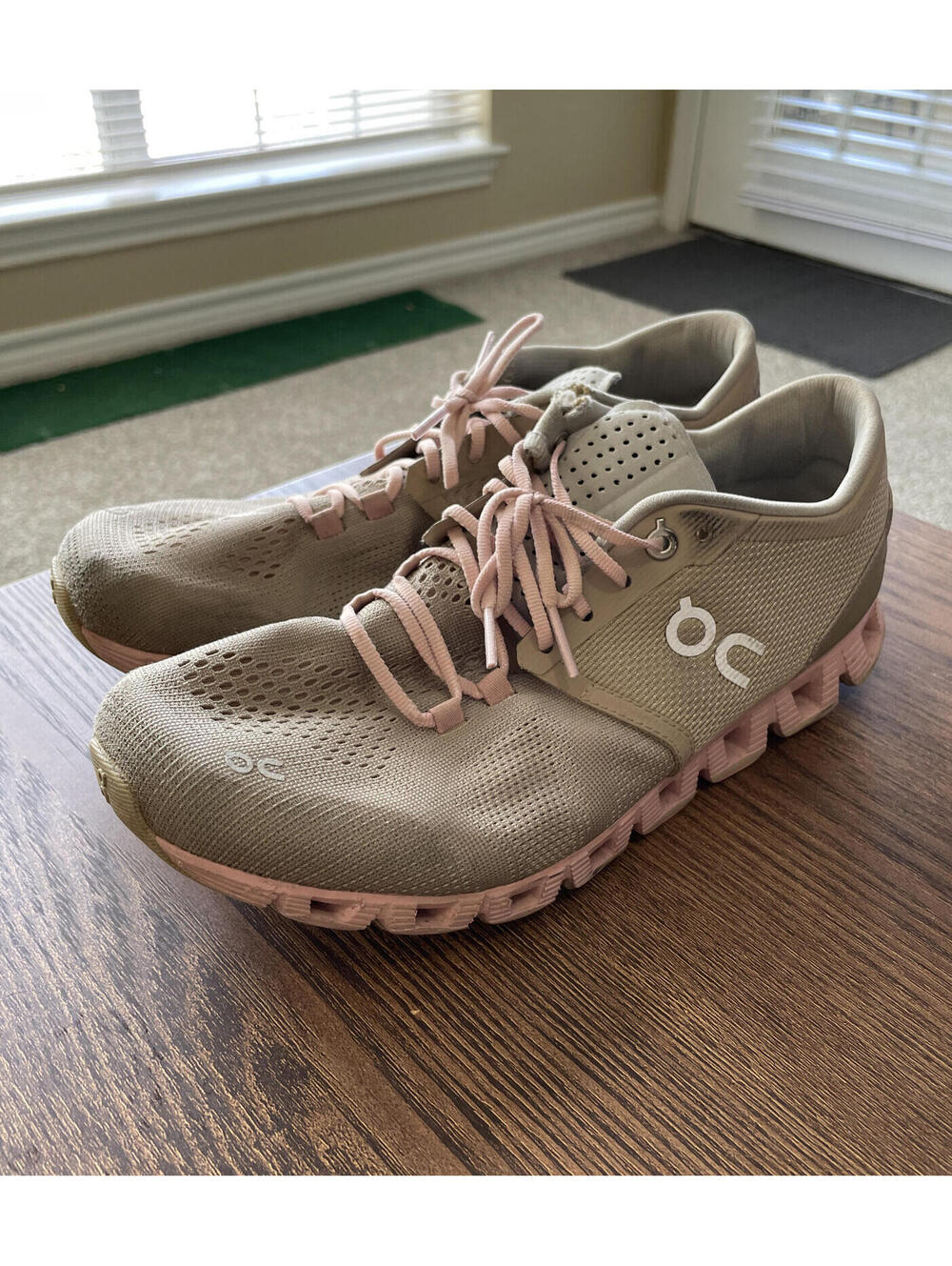 On Cloud X Swiss Engineering Running Shoes Women's Size 9.5 Tan Beige Pink
